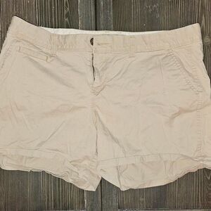 Old Navy Women's Khaki Low Rise Shorts Sz 14